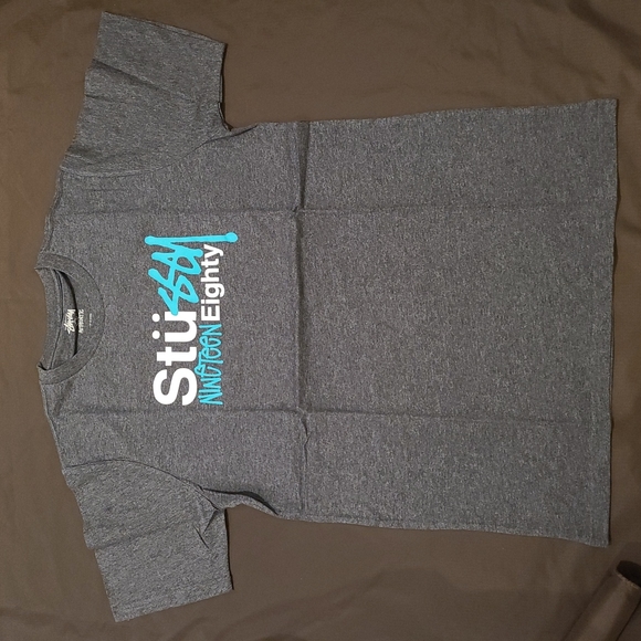 Stussy  Tee. - Picture 3 of 6